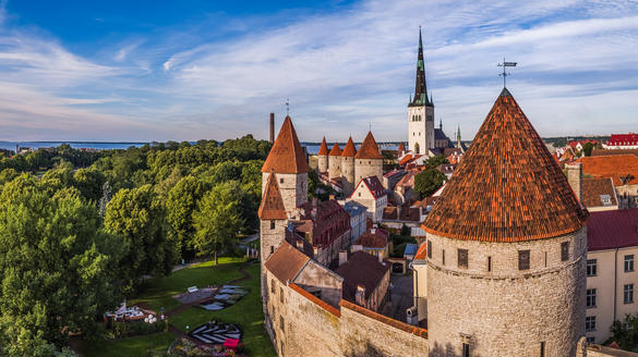 Tallinna keskaegse linnamüüri tornid