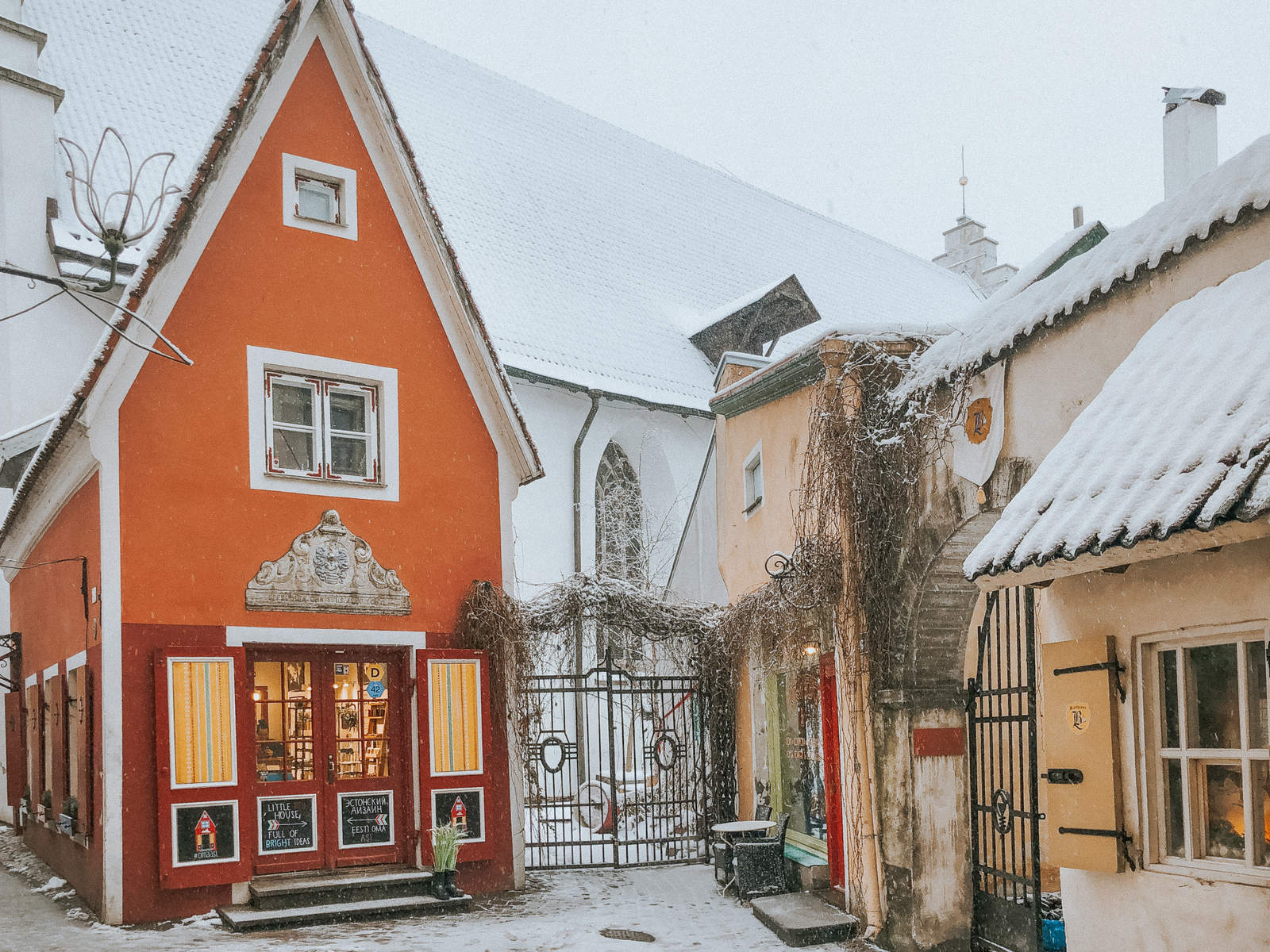 Vaade lumisele Saiakangile Tallinna vanalinnas Foto: Kadi-Liis Koppel