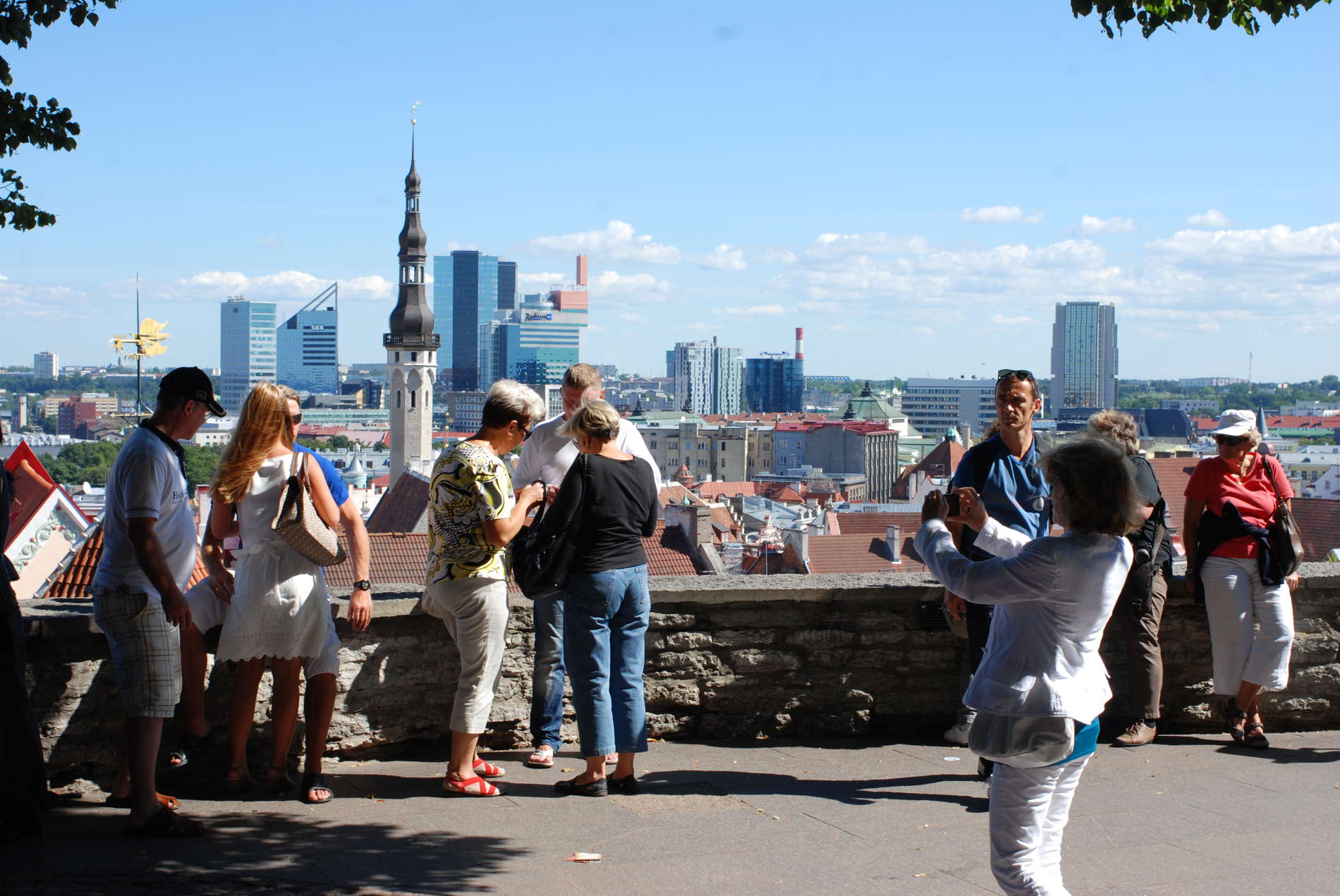 Guided Tallinn Official Sightseeing Tour
